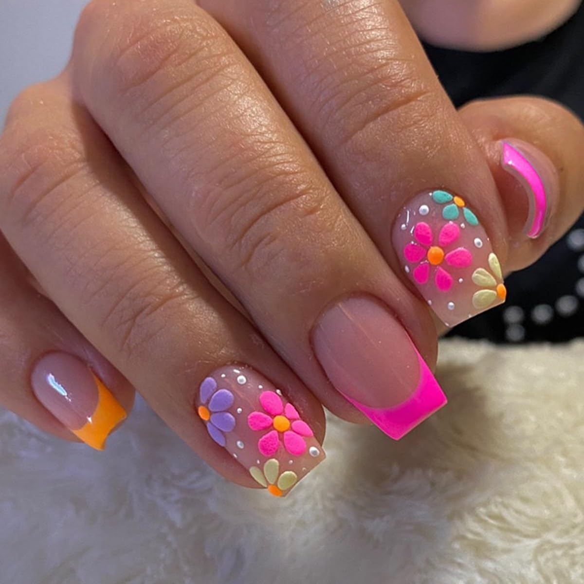 CTTHNBD French tip detail highlighting crisp lines and polished finish benefit