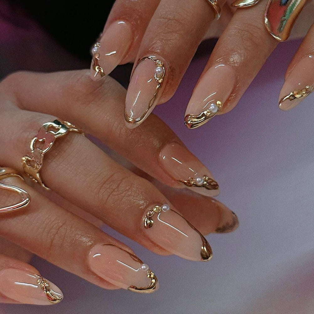 CTTHNBD front packaging showing 24 almond French tip nails and included tools for convenience