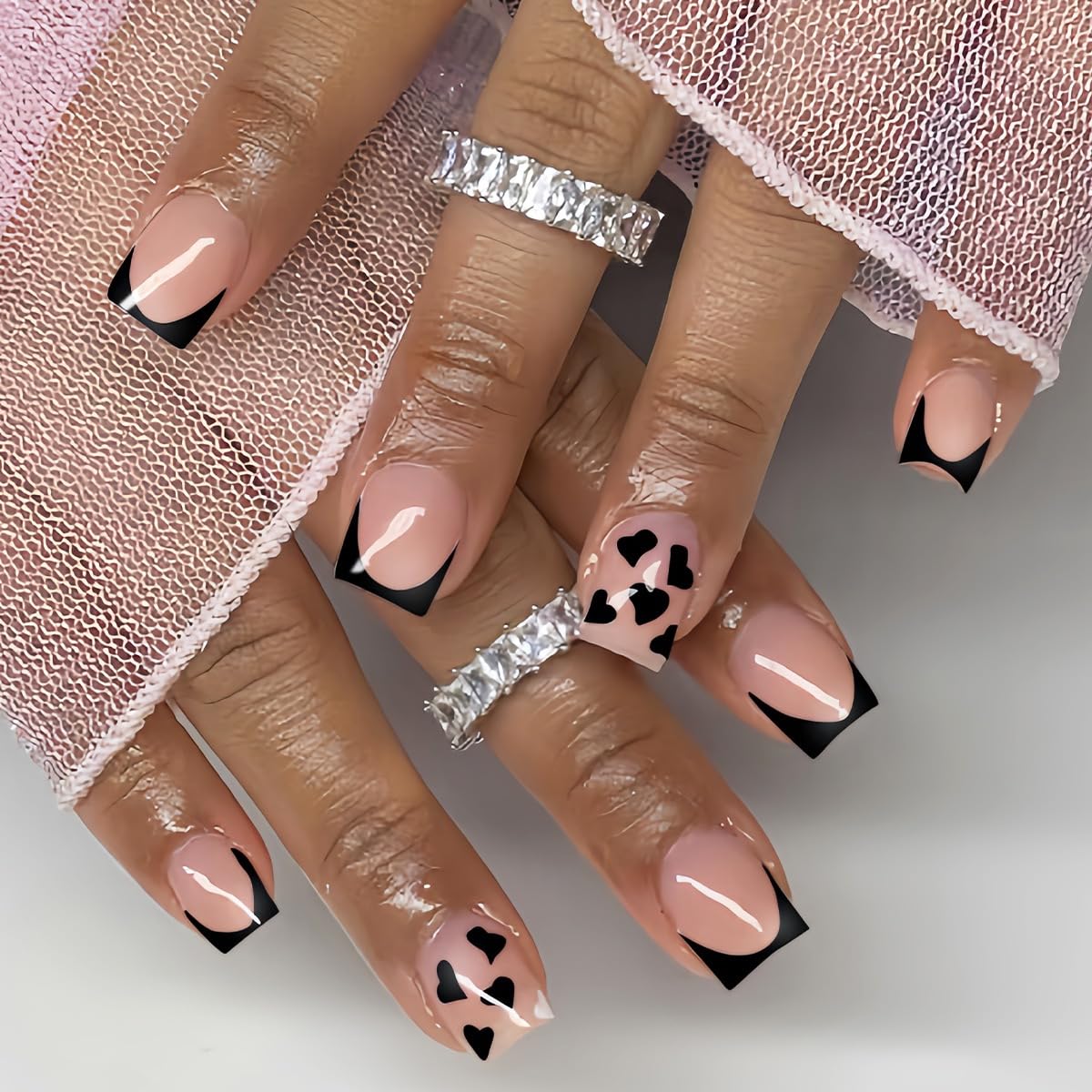 CTTHNBD front packaging showing short square black French tips and included tools, stylish convenience