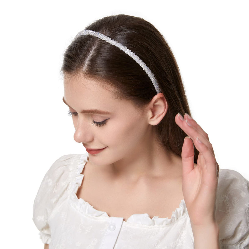 Cuizhiyu headband worn by model in casual outfit demonstrating subtle daytime shine