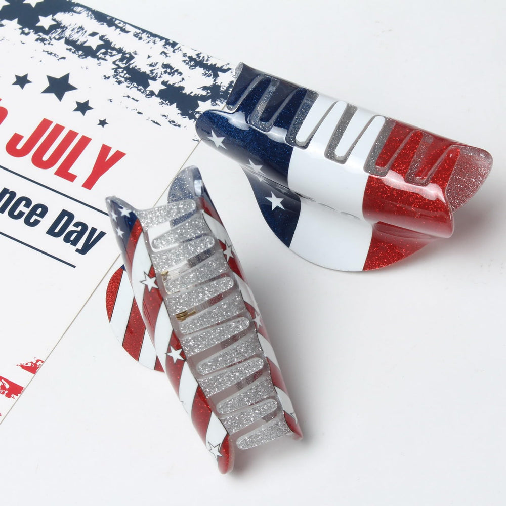 Cuizhiyu used at an outdoor picnic showing travel-friendly patriotic accessory appeal