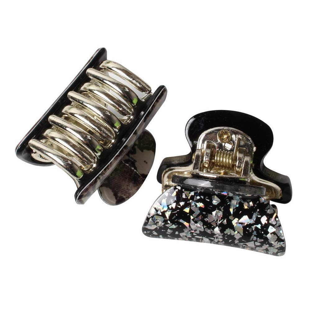 Cuizhiyu clip next to a coin showing compact size and portability