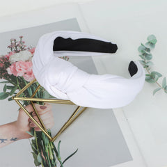 CURASA headband in gift-ready packaging showing presentable design and gifting benefit