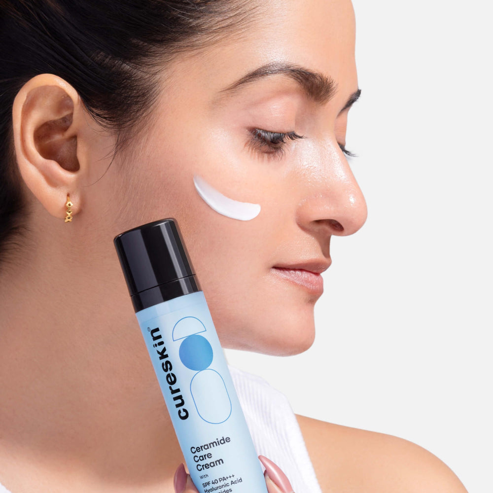 Cureskin pump dispensing product demonstrating easy, measured application