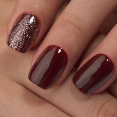 CurvLife application setup with nail file and jelly stickers for fast five-minute manicures