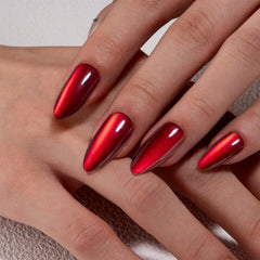 CurvLife close-up of almond-shaped nail showing smooth fit and flexibility