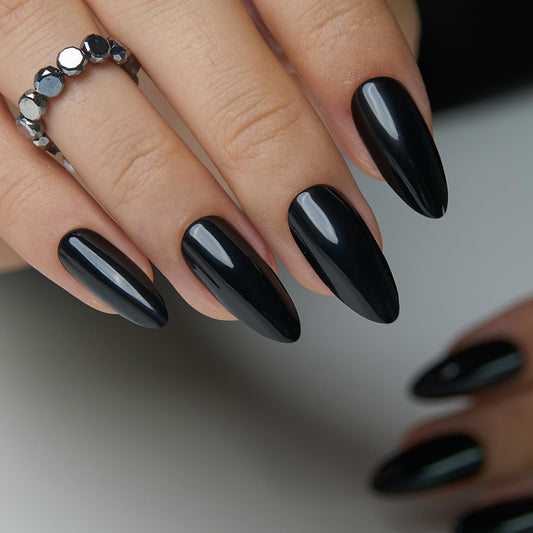 CurvLife close-up on glossy gel finish highlighting salon-quality shine
