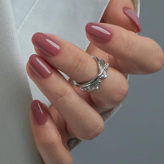 CurvLife close-up of soft gel texture highlighting flexible, natural feel