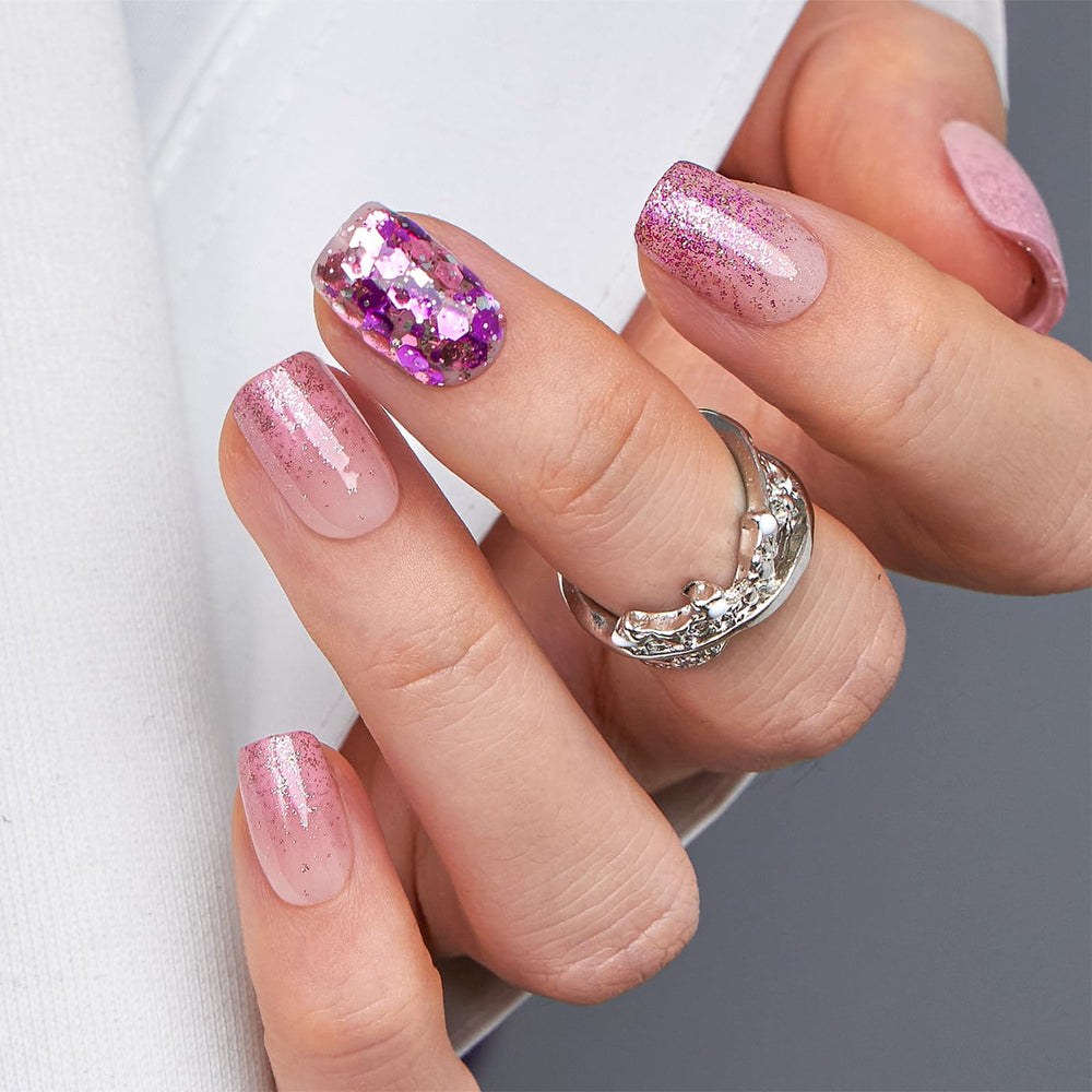 CurvLife close-up of soft-gel finish highlighting smooth texture and salon shine