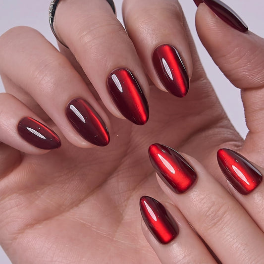 CurvLife close-up of glossy UV gel finish on tip conveying long-lasting shine