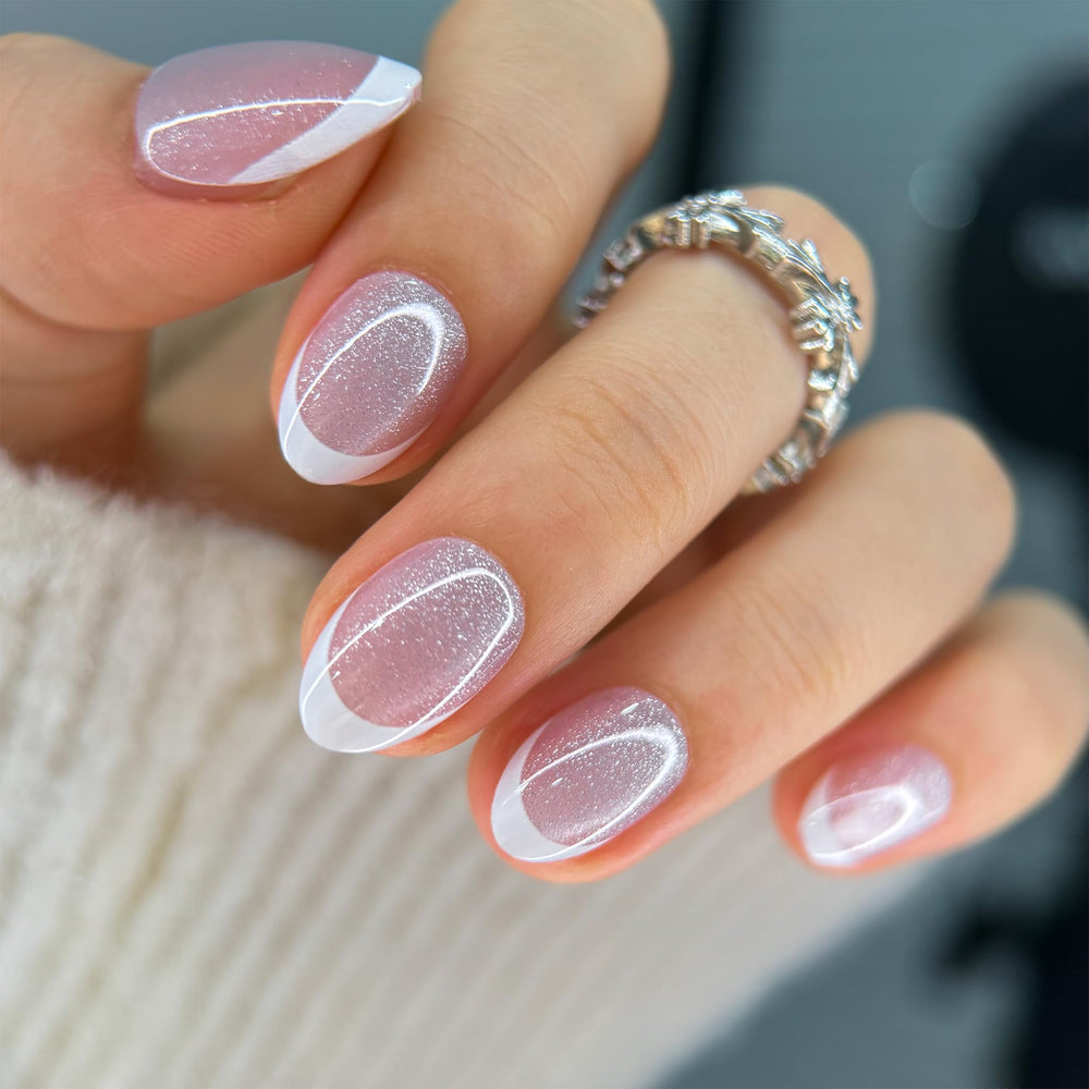 CurvLife close-up of glazed blush cat-eye finish showing durable high-gloss shine benefit