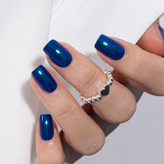 CurvLife close-up glossy finish highlighting handmade gel shine for salon look