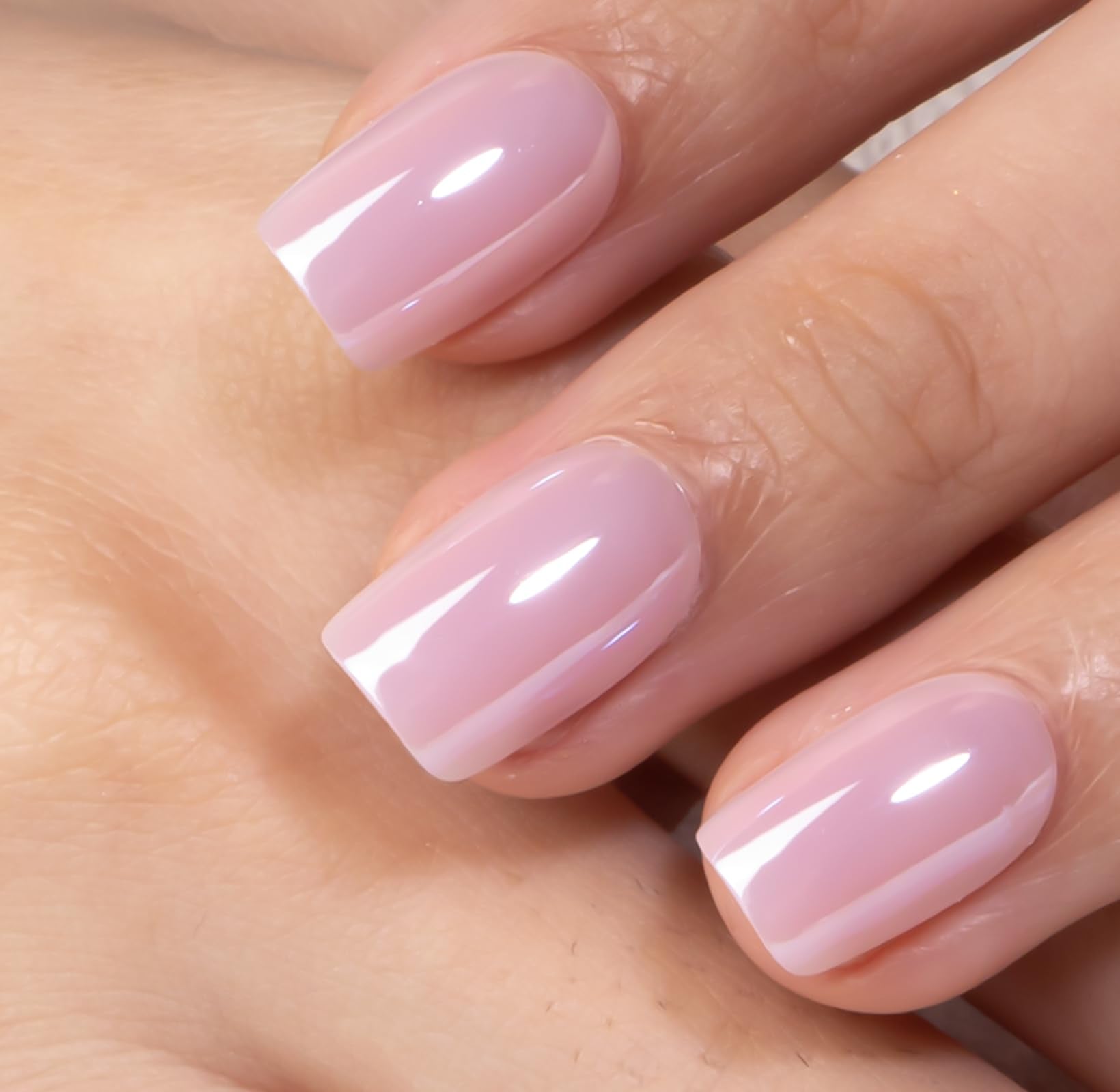 CurvLife close detail of cuticle fit and soft-gel flexibility, reduces lifting