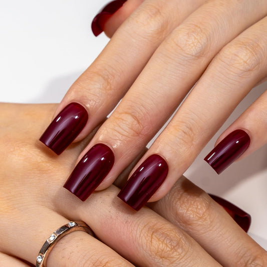 CurvLife front packaging display of deep red full-cover press-on nails