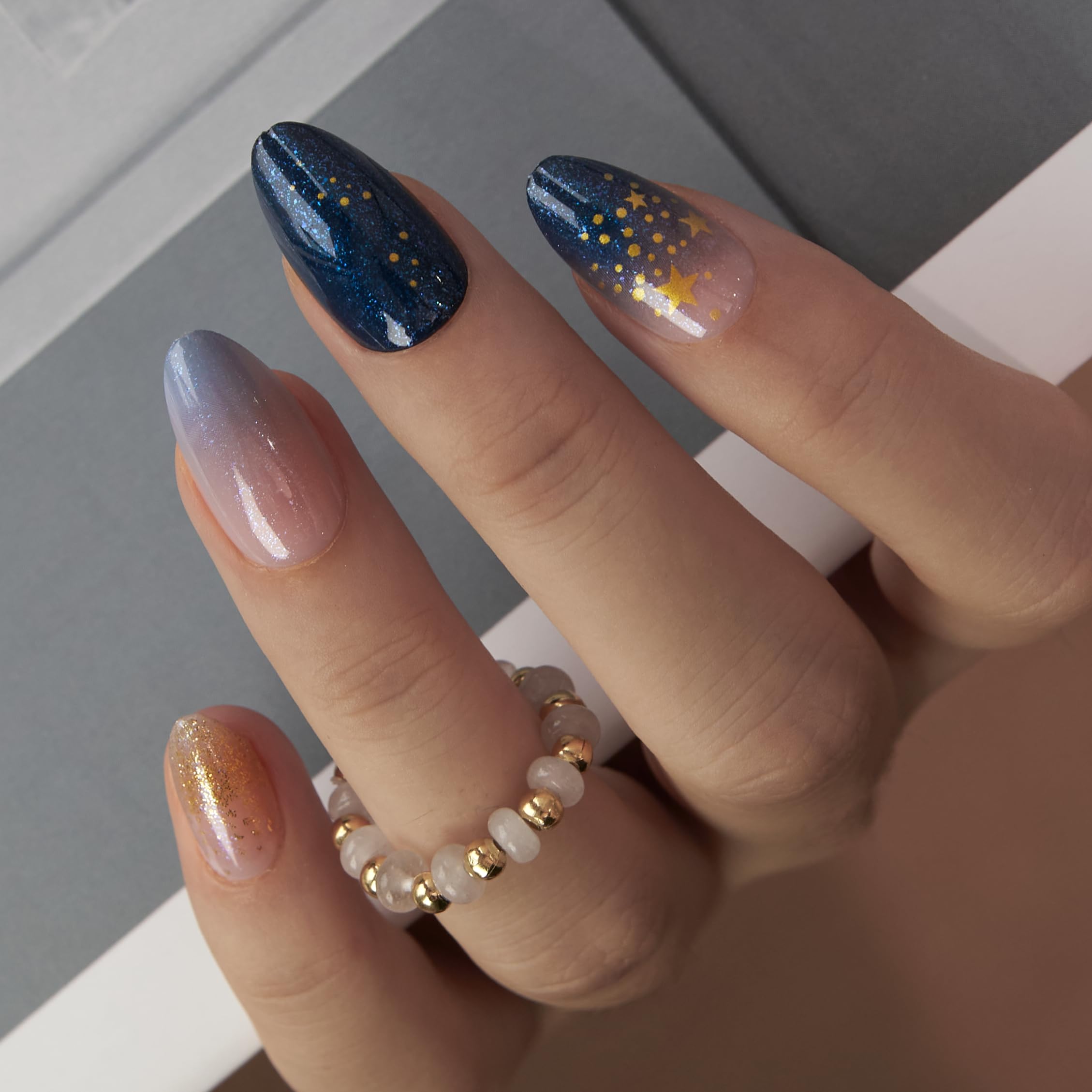 CurvLife front packaging showing apricot glossy press-on nails and kit benefits