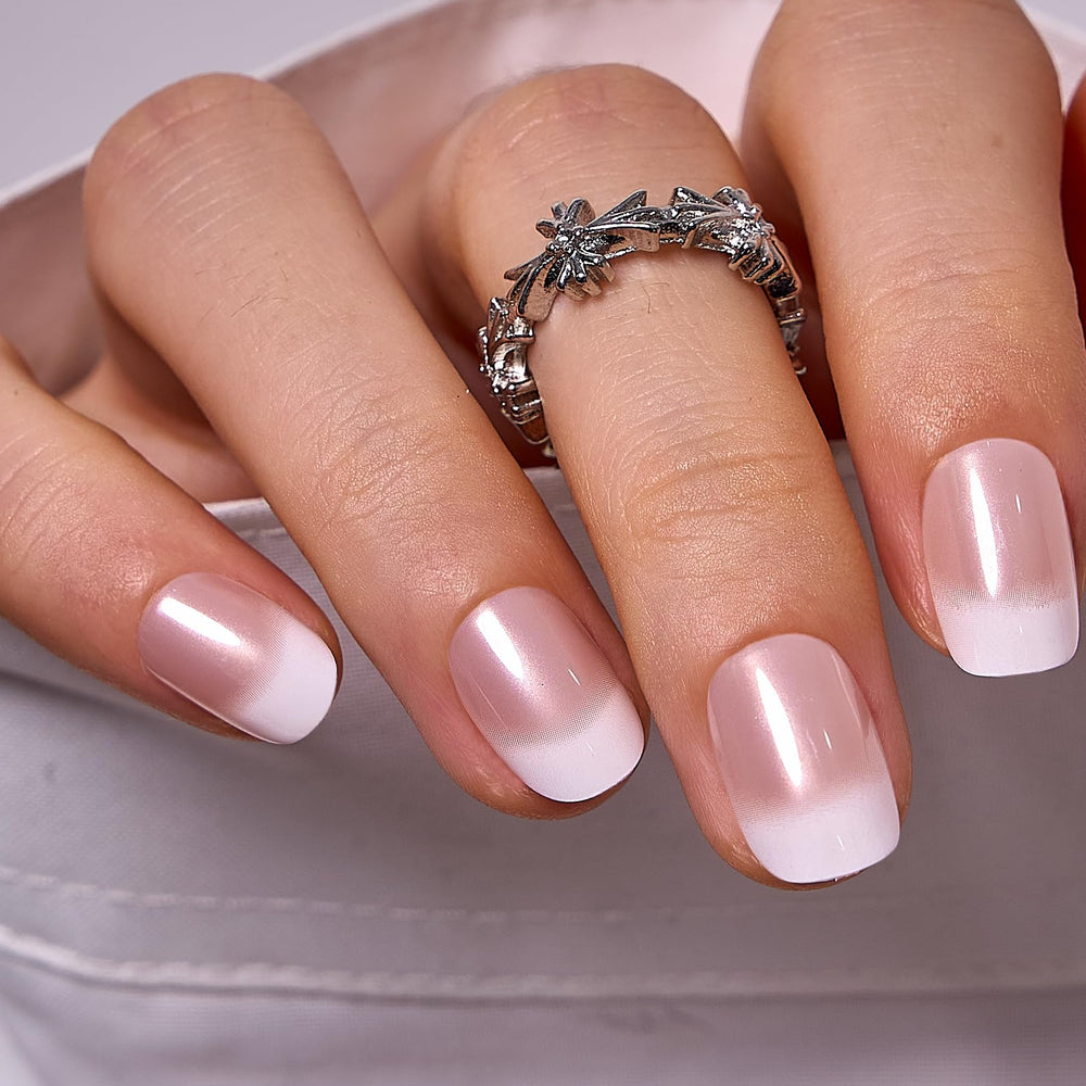 CurvLife front packaging showing apricot glossy press-on nails and brand for instant polish