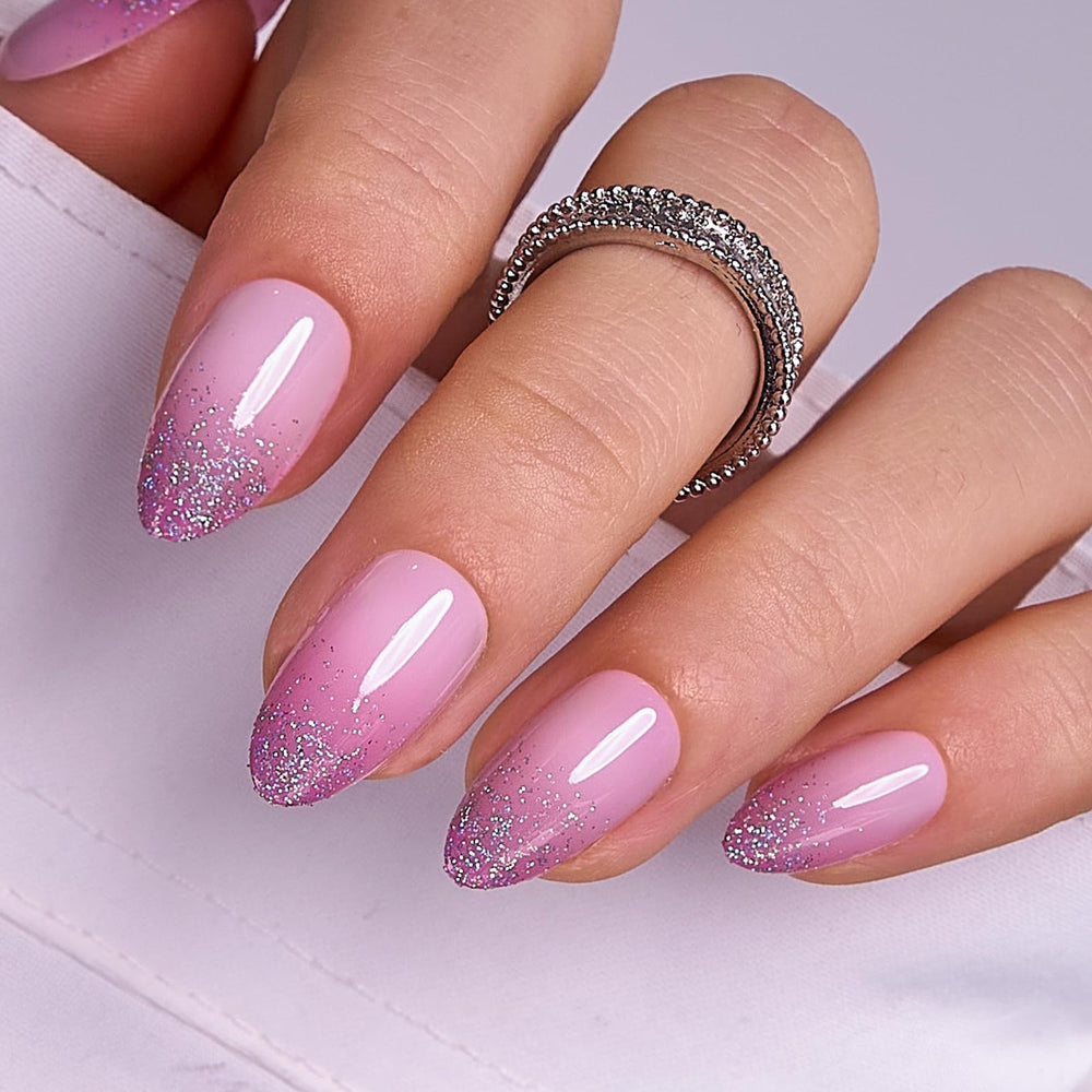 CurvLife front packaging showing apricot ombré nails and accessories for an easy at-home manicure