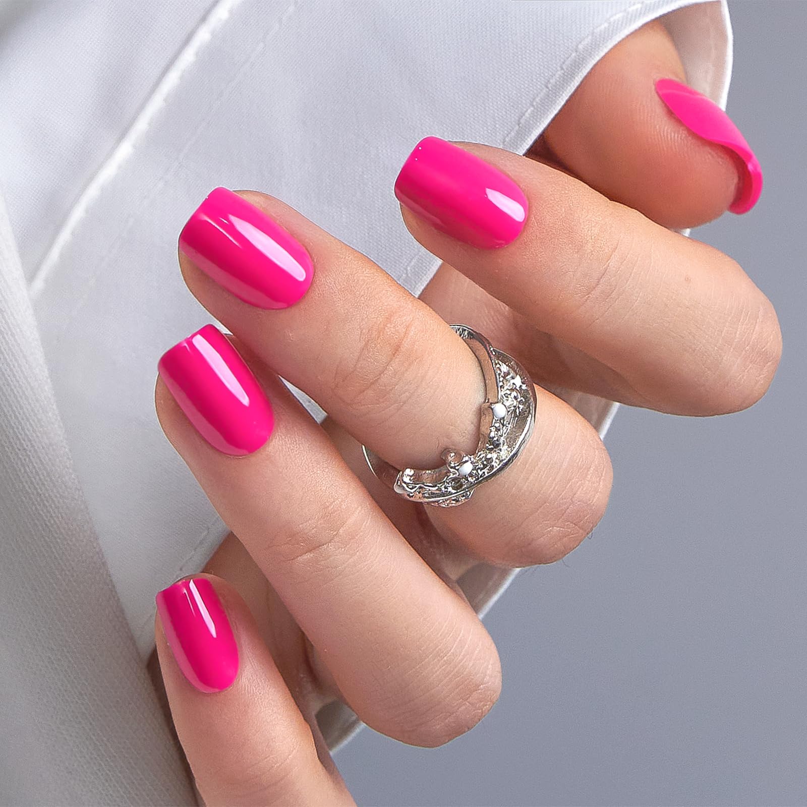 CurvLife front packaging showing bright pink full-cover nails and kit benefits