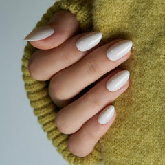 CurvLife front packaging showing set and color for instant elegant manicure