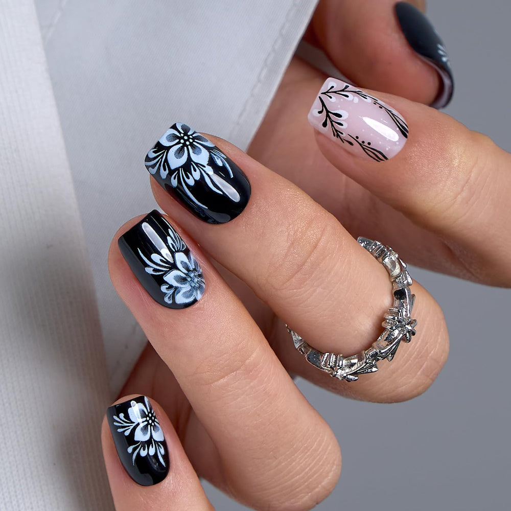 Curvlife front packaging showing 30-piece set and floral design benefit long-lasting wear