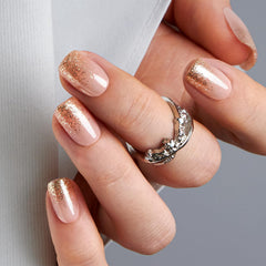 Curvlife front packaging showing fluid gold nails and kit benefits