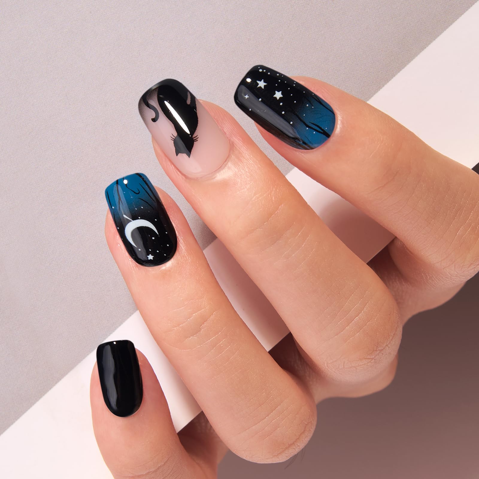 CurvLife front packaging showing full press-on nail set and storage box benefit: organized kit