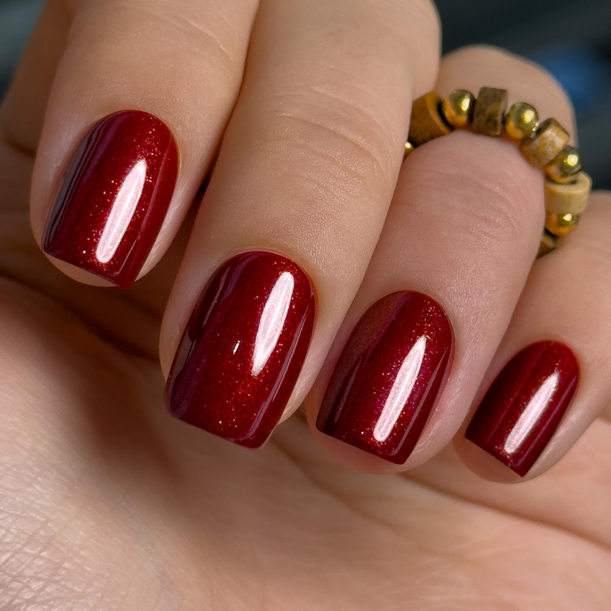 CurvLife front packaging showing grayish-red design and fast salon finish benefit