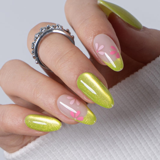 CurvLife front packaging with Lime Bloom nails showing kit contents and convenience