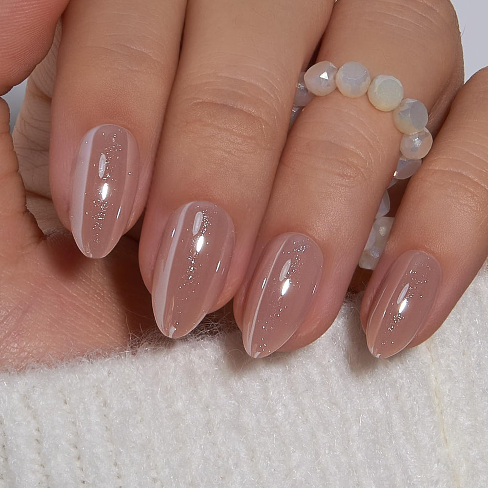 CurvLife front packaging showing nails and included kit for easy application