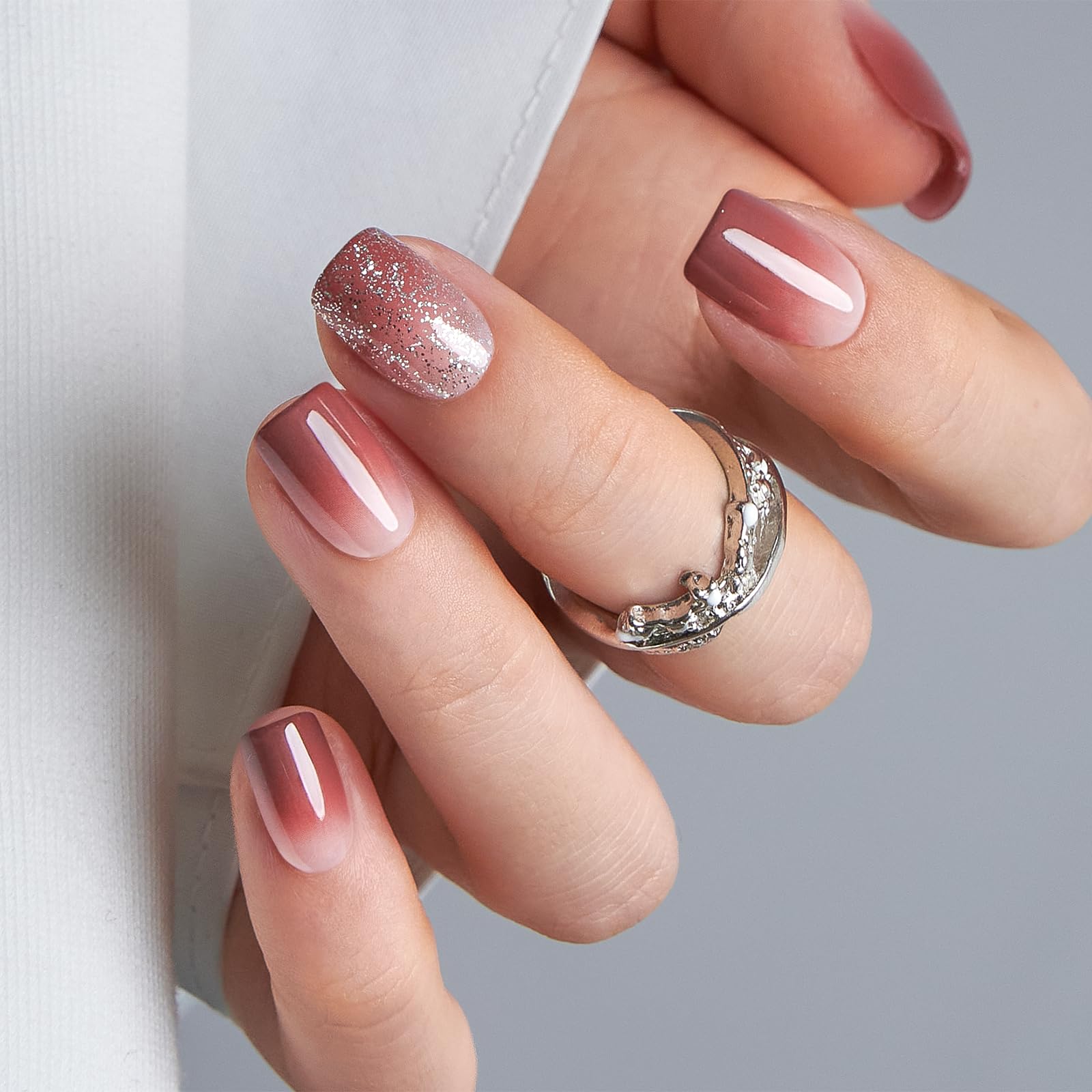 CurvLife front packaging showing misty pink nails and full kit benefits
