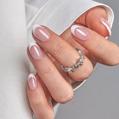 CurvLife front packaging showing oval French short nails and kit contents for easy styling
