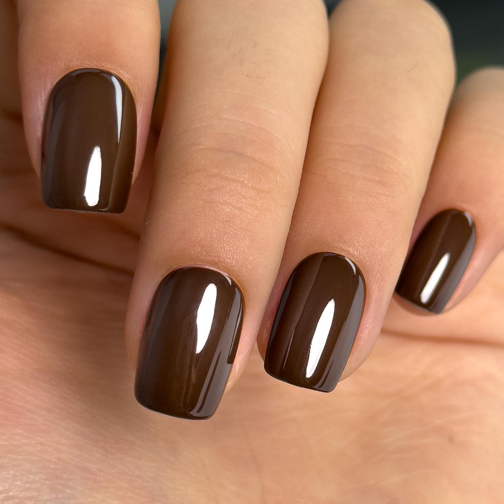 CurvLife front packaging showing 30PCS kit and salon-ready brown design benefits quick setup