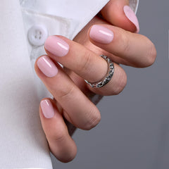 CurvLife front packaging showing kit contents and ready-to-use nails benefit convenience