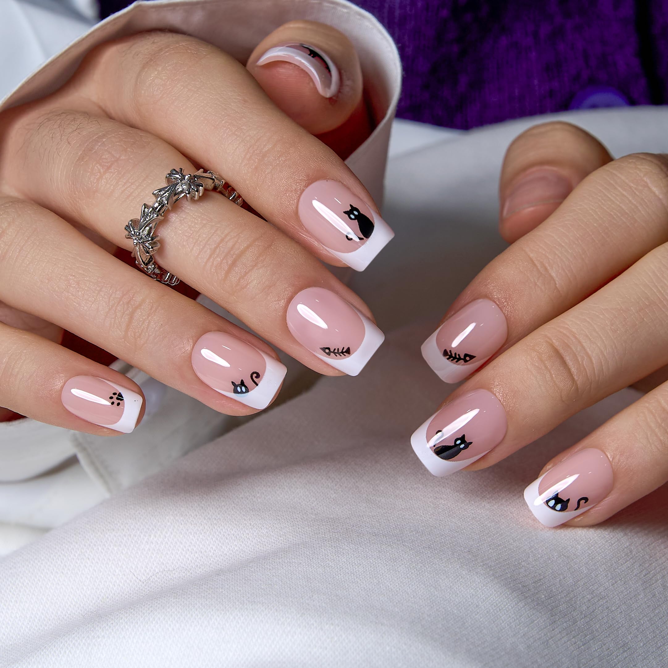 CurvLife front packaging kit showing 32 press on nails and tools for quick salon look