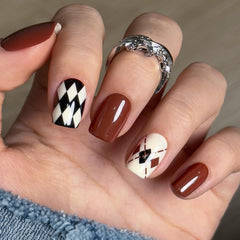 CurvLife front packaging showing 30-piece kit and geometric brown-black design benefit: complete at-home manicure