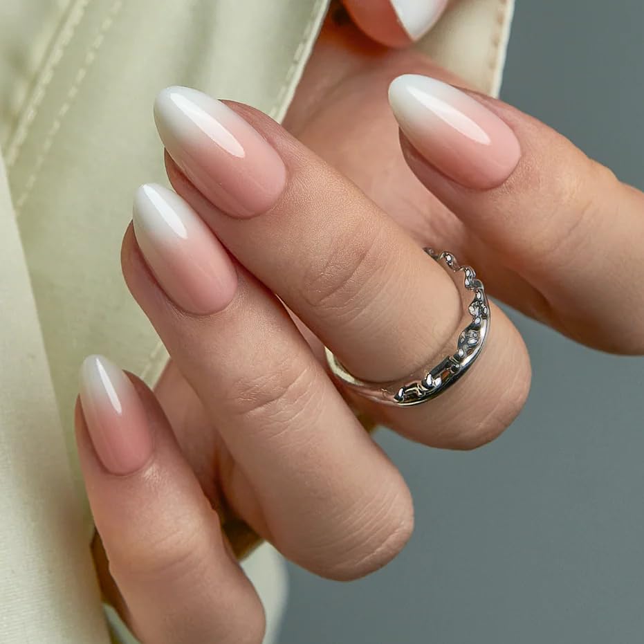 CurvLife front packaging showing almond pink-white gradient nails and benefit of salon look