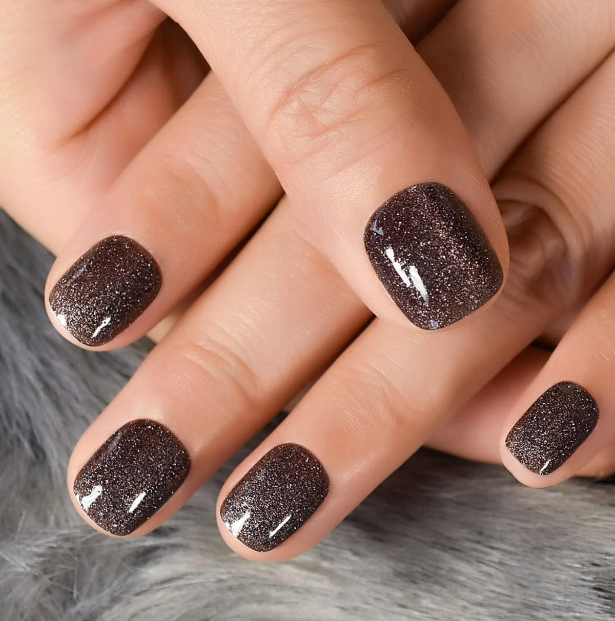 Curvlife front packaging showing gray star point nails and kit benefits