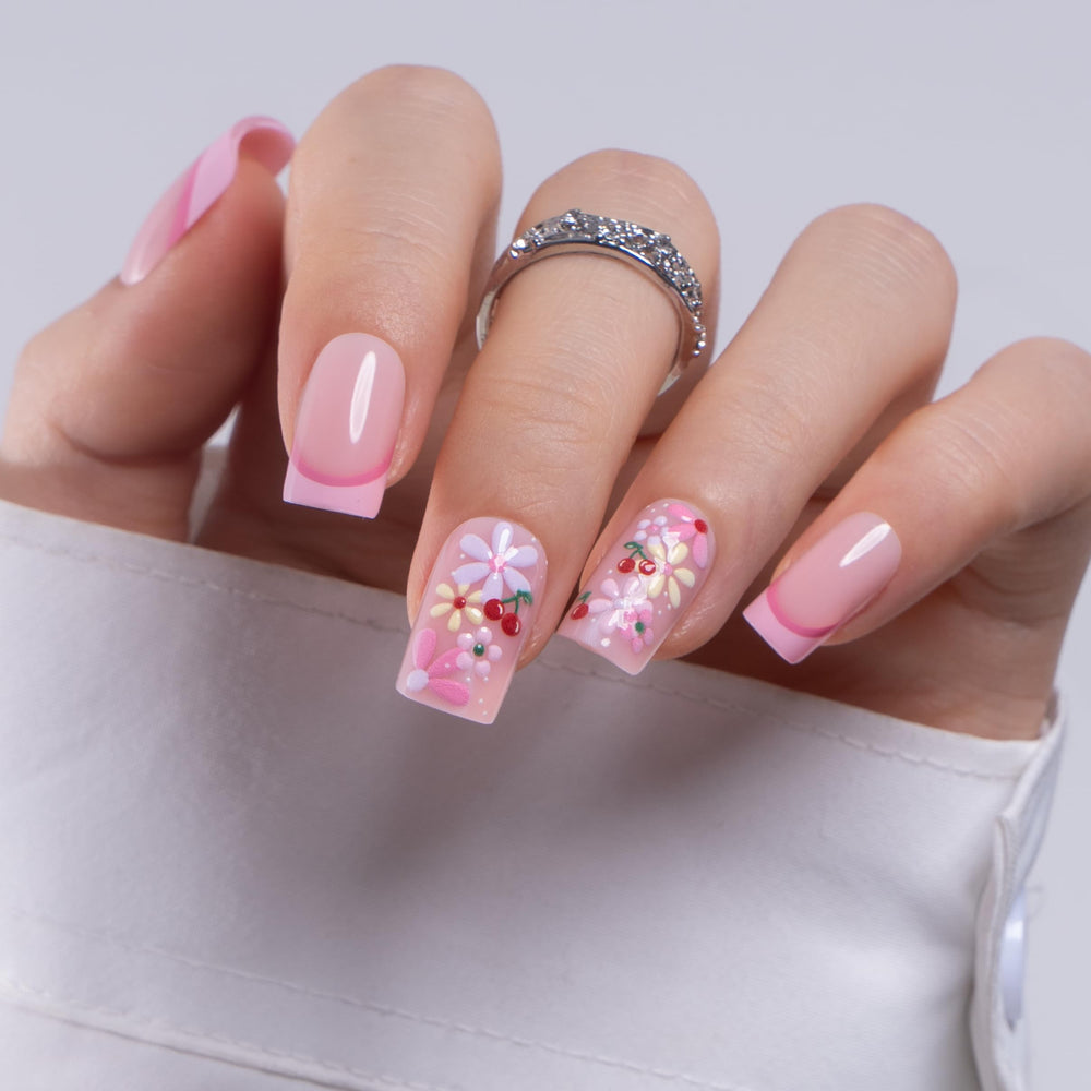 CurvLife nail sizes layout showing 15 size pairs for accurate fit benefit