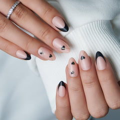 CurvLife splayed nail tips displaying 15 sizes for a precise fit