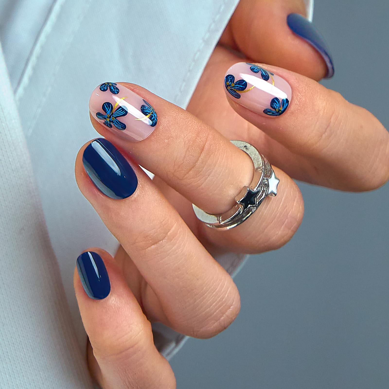 CurvLife front packaging showing navy petal shade and included kit benefits