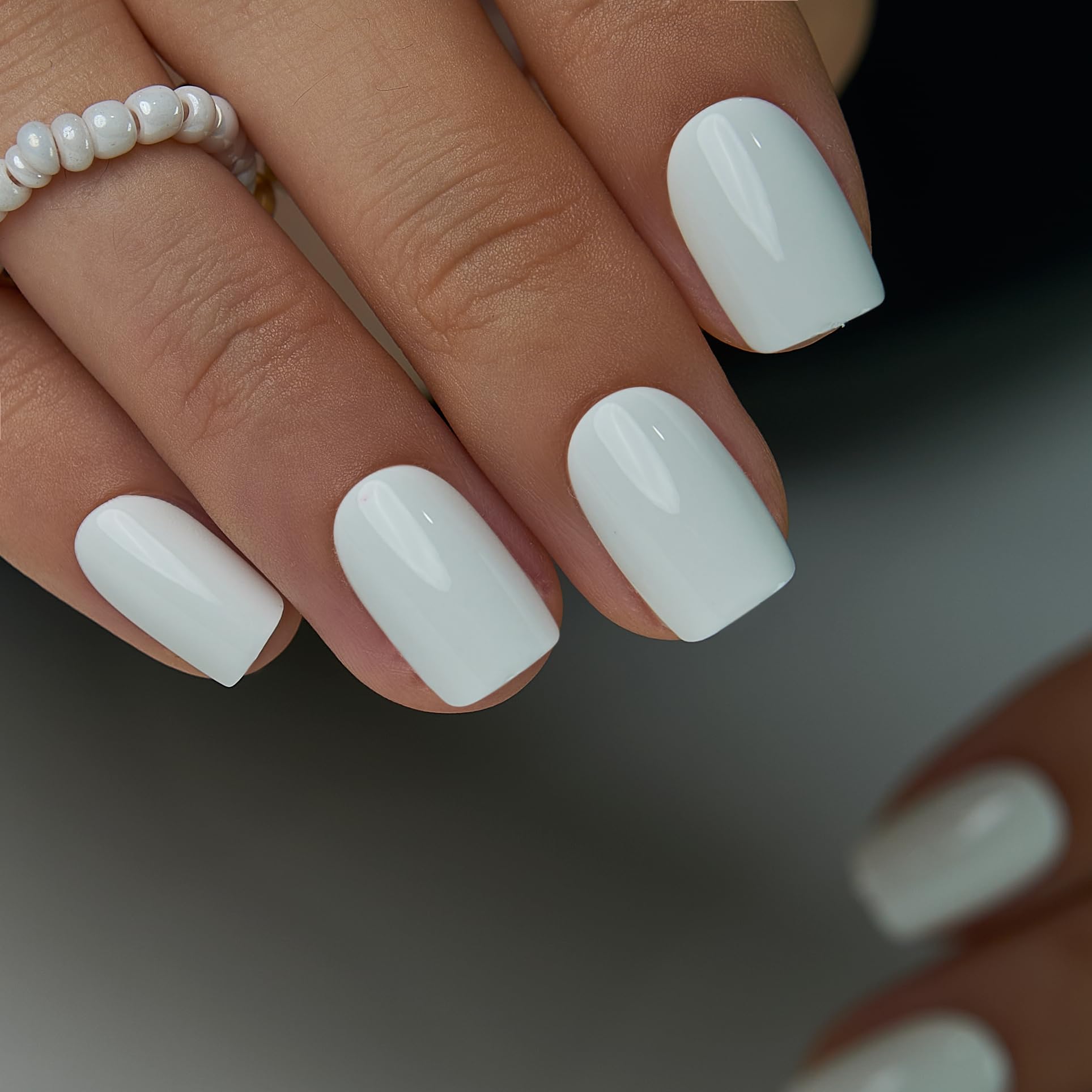 Curvlife layout of 15 nail sizes demonstrating custom fit options for every finger