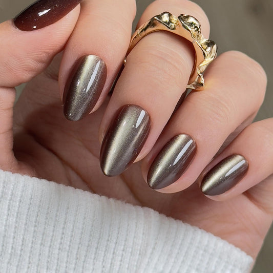 CurvLife soft gel texture close-up demonstrating natural flexible fit