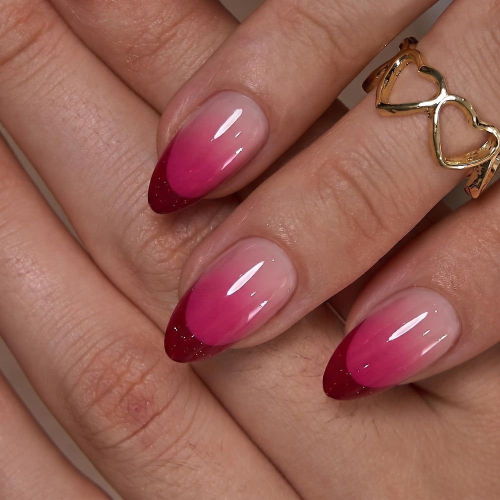 CurvLife soft-gel texture detail showcasing glossy finish benefit