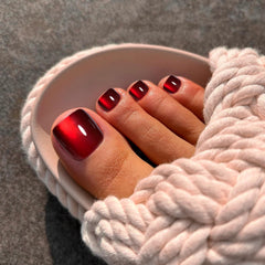 CUZIAM finger application demo showing quick press-on benefit