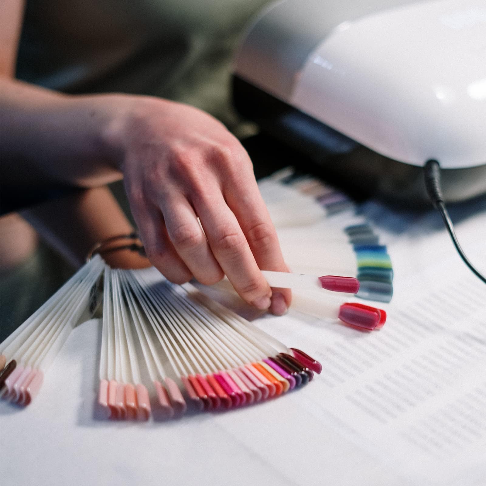 CZWESTC swatch sticks in salon use helping client choose color faster
