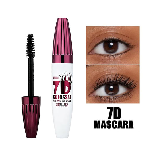 DafPrauy mascara brush closeup separating lashes for defined volume