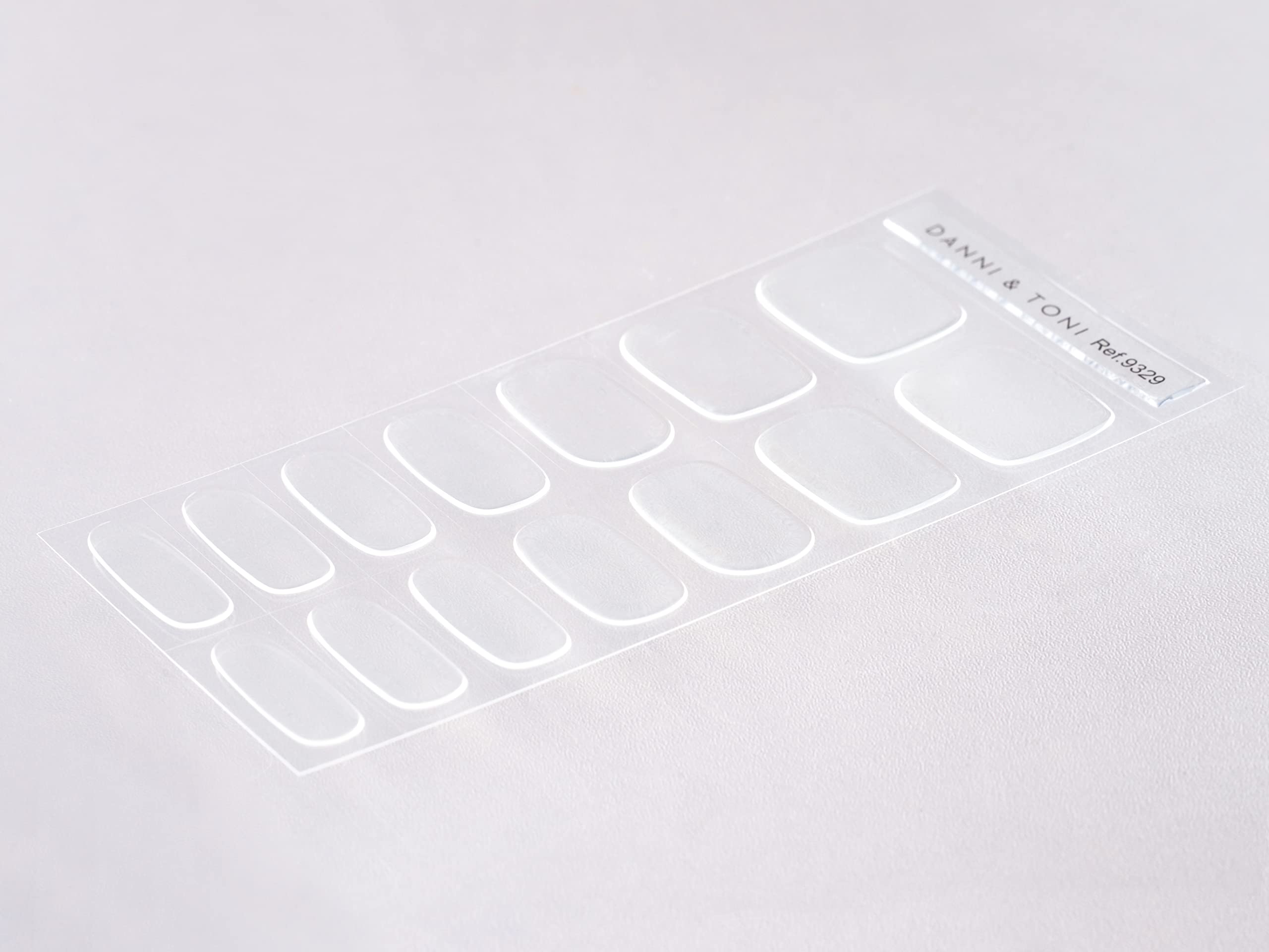 DANNI & TONI curing nail strips under UV lamp for strong durable shine