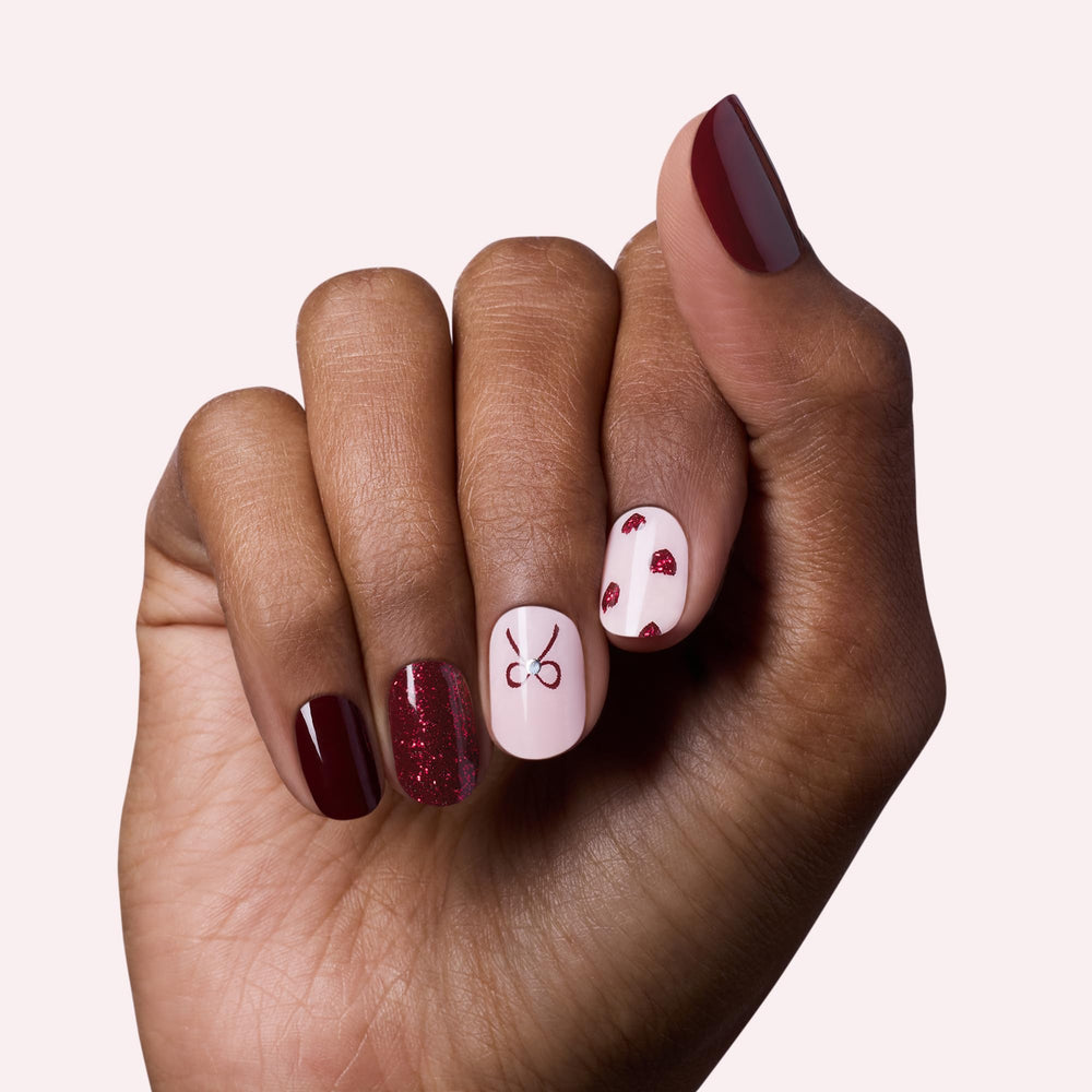 Dashing Diva close-up of patterned gel strips highlighting glossy finish