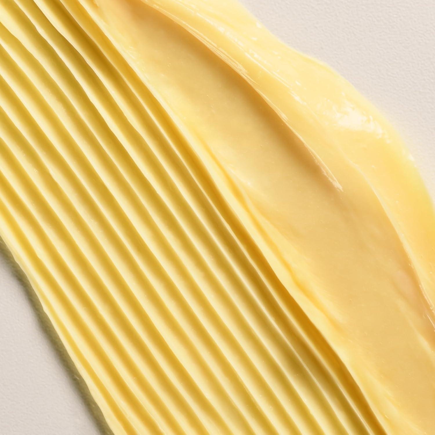 Davines DEDE red celery extract close-up, natural moisturizing ingredient benefit