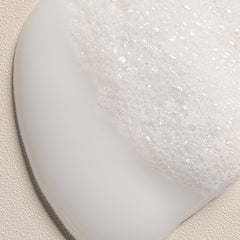 Davines rinsing co-wash from hair illustrating gentle cleanse and softness benefit